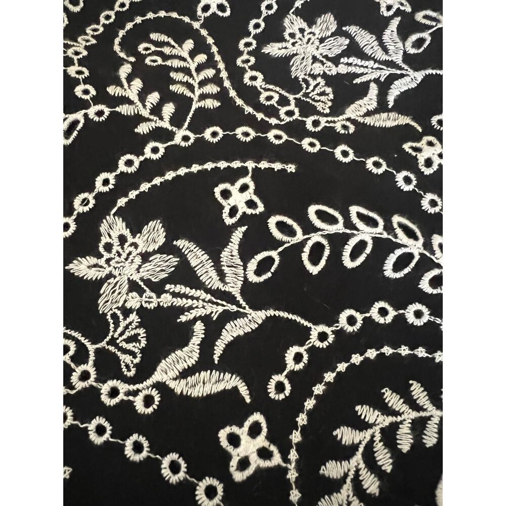 LOFT Women's Black & White Embroidered Scalloped Hem Skirt Size 10 Office Siren - Picture 8 of 9